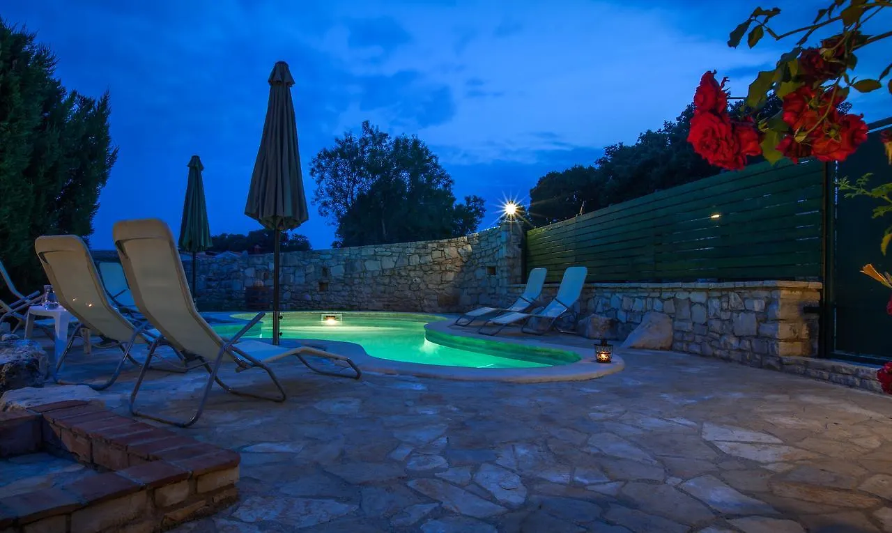 Holiday Home Ladonja Manjadvorci Chorwacja