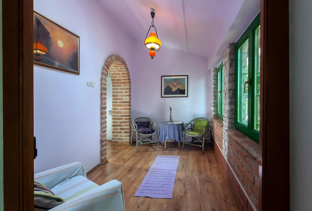Holiday Home Ladonja Manjadvorci